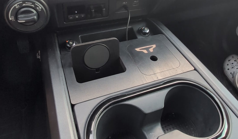 Single Slotter - Charger and Cupholder