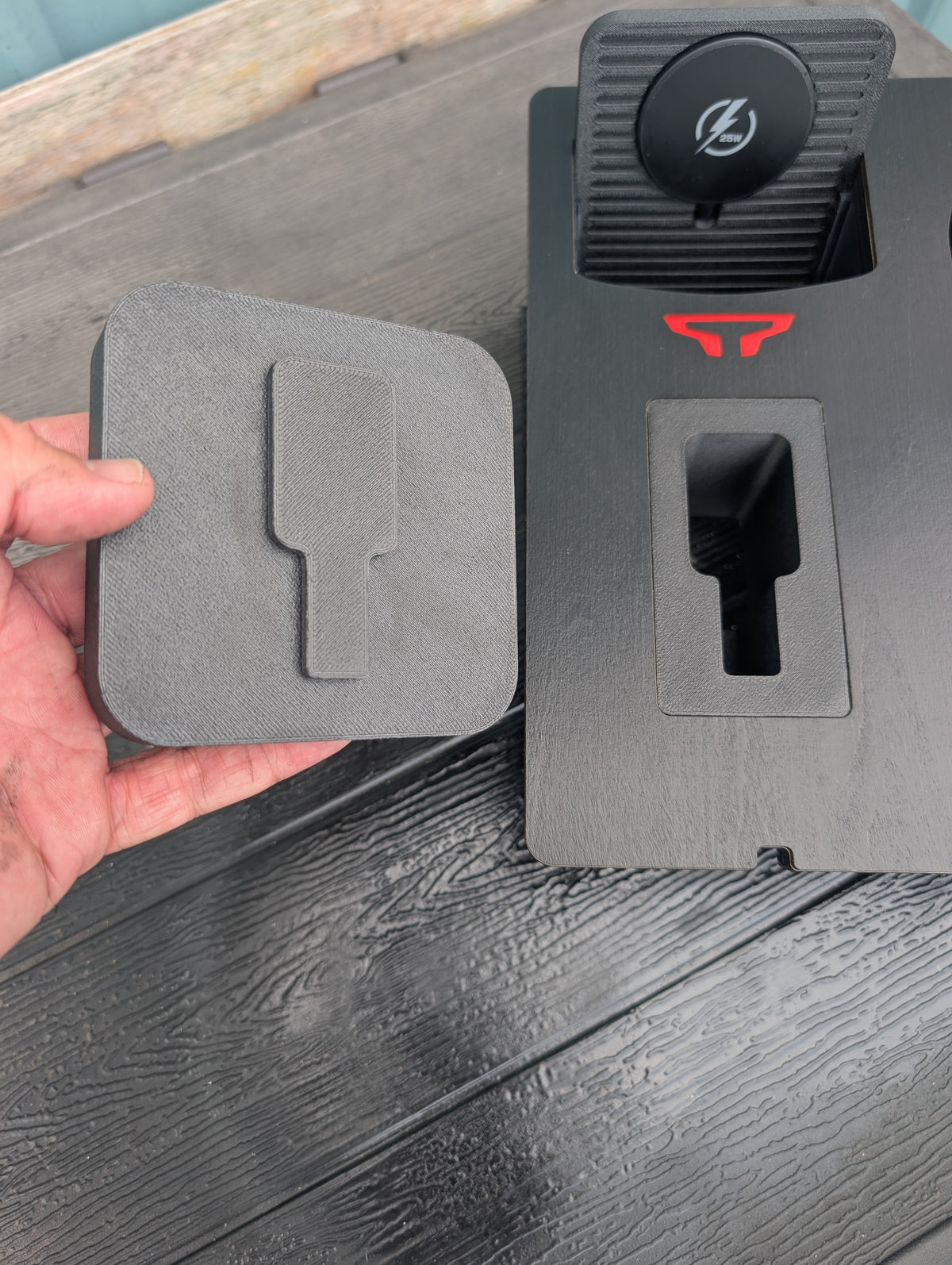 Freedom Slot - Nissan Titan Console with Wireless Charger and 2 XL cupholders